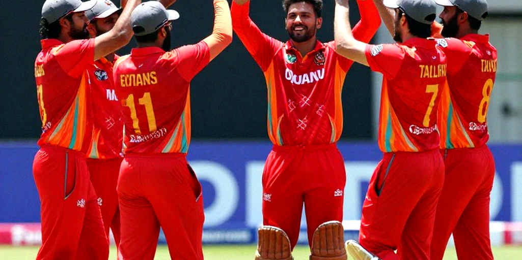 The Formation of Empty Stands: A Boy Who Bowls 150 km/h and an Unfinished Debt