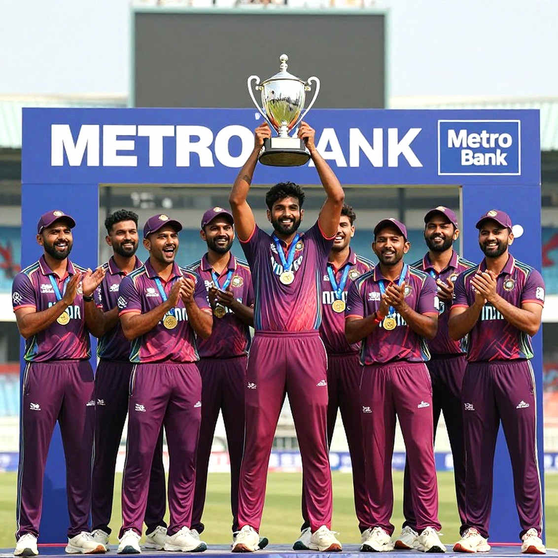 শূন্য খাতা: ট্রান্সফার উইন্ডোর কোলাহলে যেখানে মুছে যায় তরুণ ক্রিকেটারদের রেকর্ড